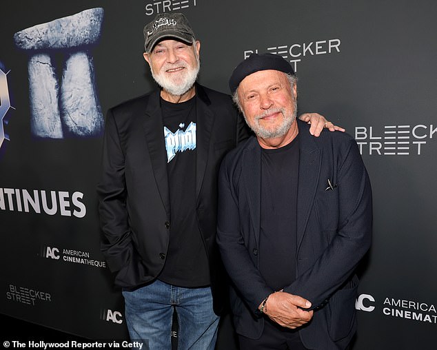 كان ديفيد وبيلي كريستال من بين أولئك الذين زاروا منزل راينر بعد وقت قصير من اكتشاف مقتل الزوجين، وفقًا للتقارير في ذلك الوقت؛ راينر وكريستال شوهدا في سبتمبر 2025