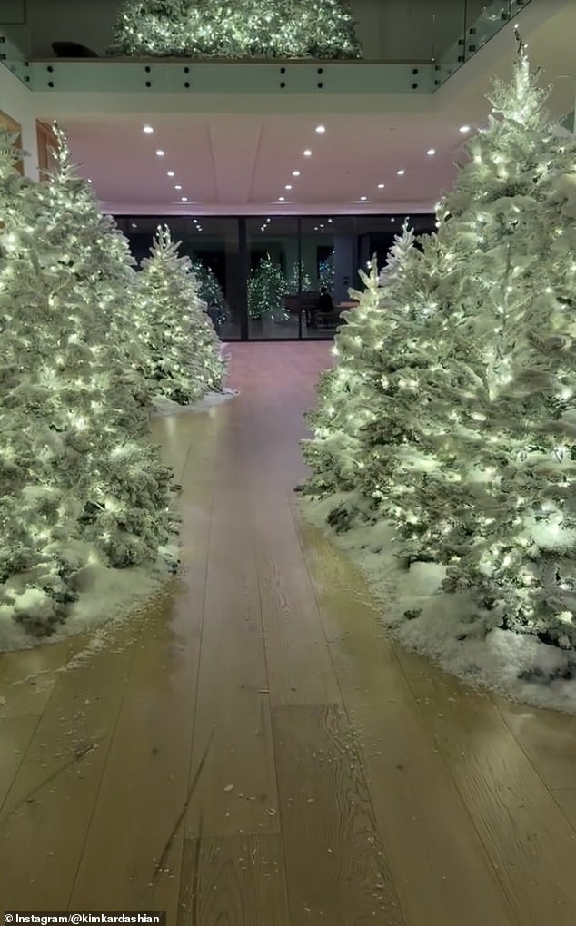 وقالت كارداشيان في مقطع فيديو نشرته على صفحتها على Instagram Stories: 