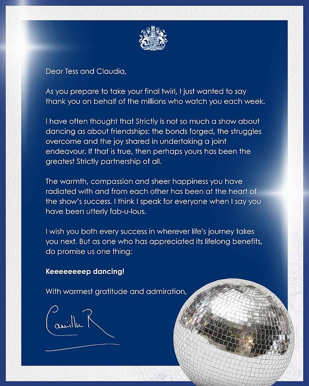 تُركت تيس وكلوديا في حالة ذهول عندما قرأ كريج ريفيل هوروود رسالة خاصة من صاحبة الجلالة الملكة