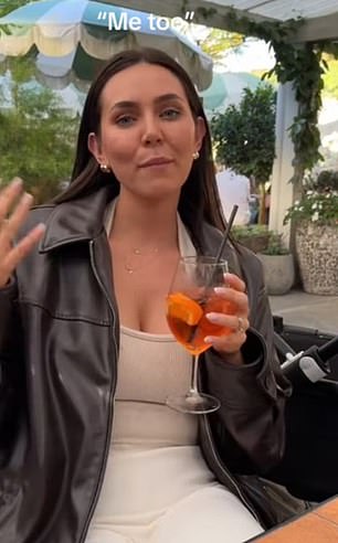 يُظهر مقطع فيديو آخر، تم تحميله على TikTok لـ Tess في يونيو، مشاركة زوجها Ben وLachie وJules في اتجاه TikTok. يظهر الفيديو الرباعي وهو يؤدي مسرحية هزلية بعنوان 