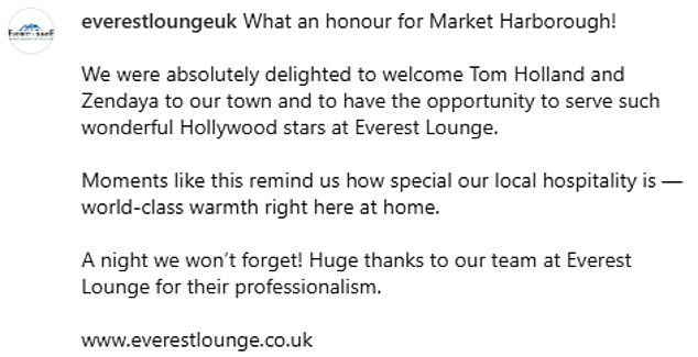 وشارك كارانجيت صور الزوجين على موقع إنستغرام الخاص بالمطعم، وكتب: 