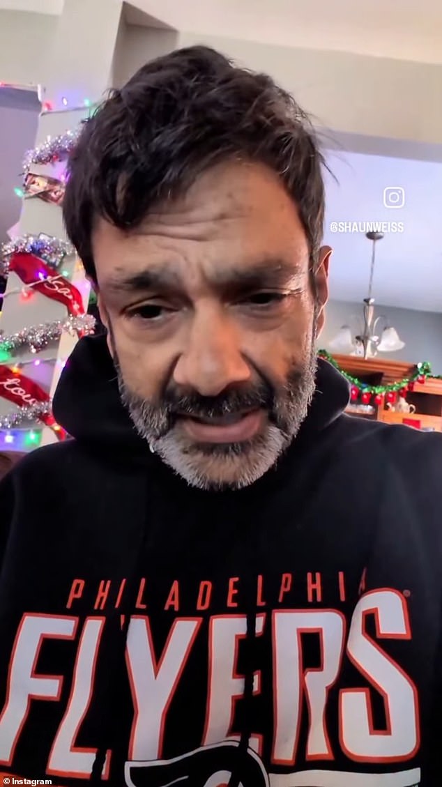 الممثل شون فايس، الذي كان يعاني من الإدمان ويعاني من مشاكل في الصحة العقلية، قاد عملية مساعدة تشيس من خلال جعله على اتصال مع صديق في لوس أنجلوس الذي قام بعد ذلك بإجراء الترتيبات اللازمة في مركز إعادة التأهيل.