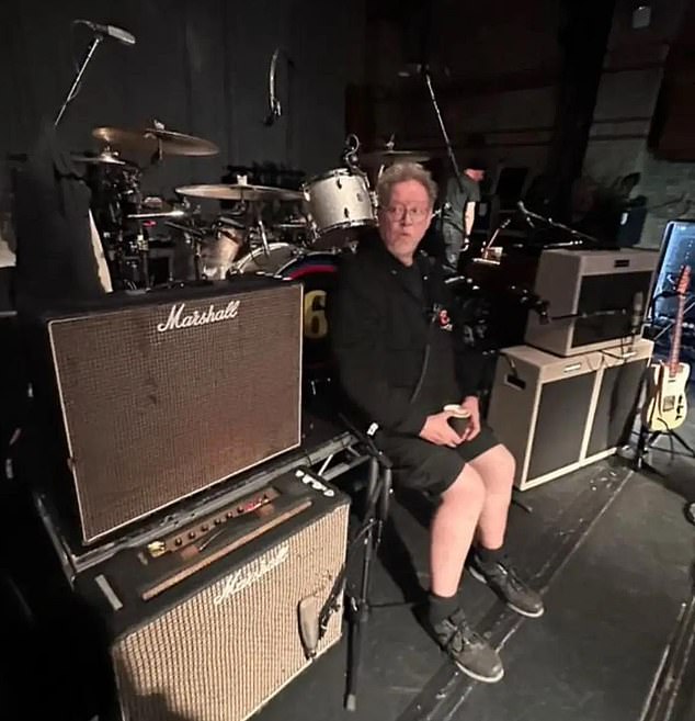 وقالت السيدة ويتاكر لصحيفة ديلي ميل: 