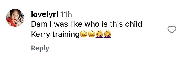 كما ترك شخص آخر تعليقًا وقال إنه يعتقد أيضًا أن واشنطن تبدو وكأنها تتحدى السن لدرجة أنهم اعتقدوا في البداية أنهم كانوا يشاهدون 