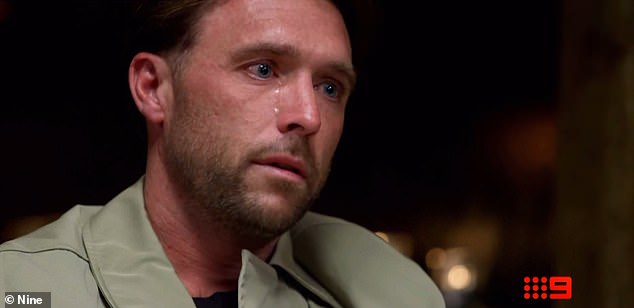 أكد المطلعون أن المنتجين تعمدوا إنشاء قائمة دورية من الأشرار بدلاً من الاعتماد على مثيري الشغب واحد