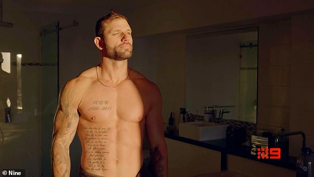 يقال إن الأمور ساءت للغاية لدرجة أن المنتجين اضطروا إلى عرض مونتاج خاص لأسوأ سلوكيات المشاركين في محاولة لكبح جماحهم.