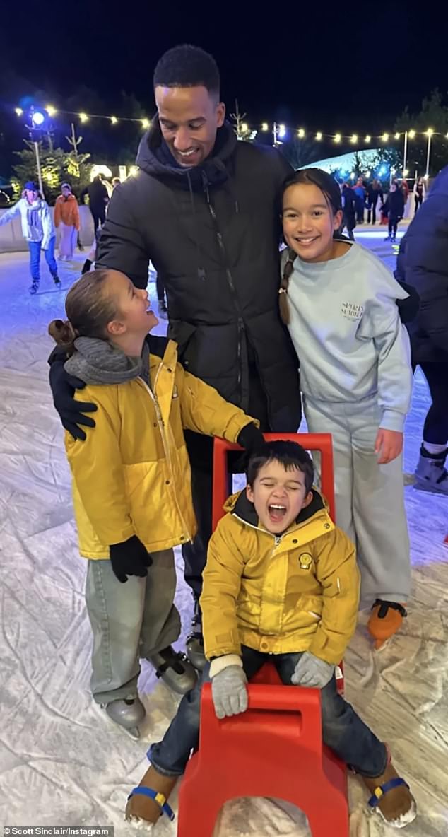 الآن، انتقل سكوت إلى إنستغرام ليُظهر أنه يستمتع بوقته مع أطفاله