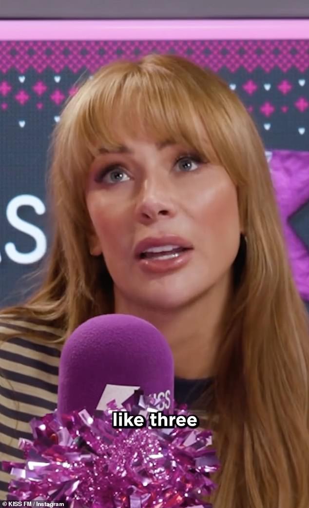 وفي حديثها في برنامج The Sunday Roast، انفتحت الشخصية التلفزيونية على صديقها القديم بيت ويكس أثناء مناقشة حياتهم الشخصية خلال العرض الخاص بيوم عيد الميلاد.