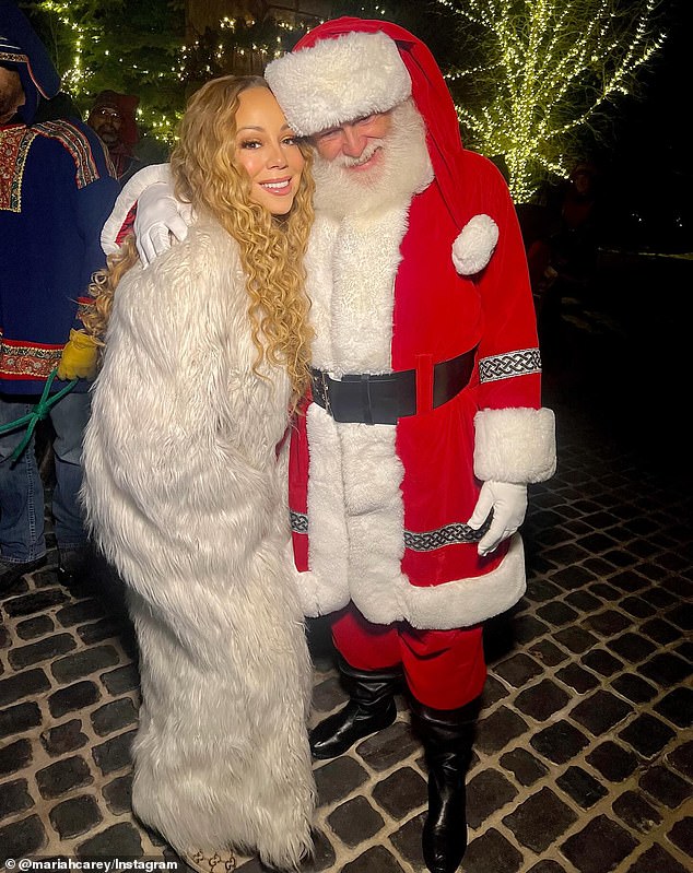 وقفزت المغنية إلى موقع إنستغرام يوم الجمعة لتحميل صورة مع توأمها مونرو وموروكان، اللذين تشاركهما مع زوجها السابق نيك كانون.