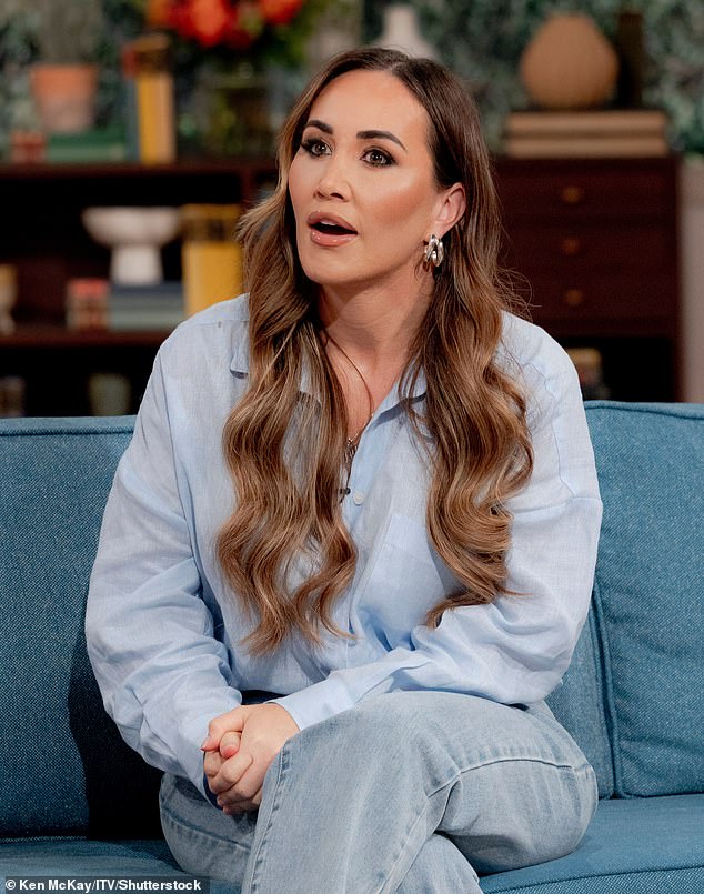 وكان كايل متورطا في فضيحة أبوة العام الماضي عندما تبين أنه أنجب طفلا ثانيا من عارضة الأزياء والمؤثرة لورين، 34 عاما.