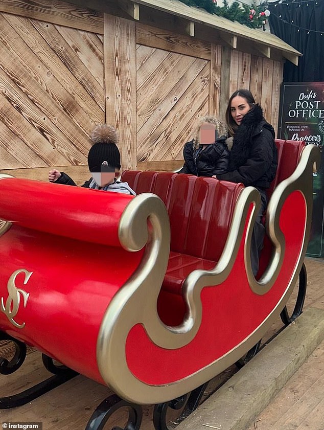 وتابعت لورين في منشورها: 