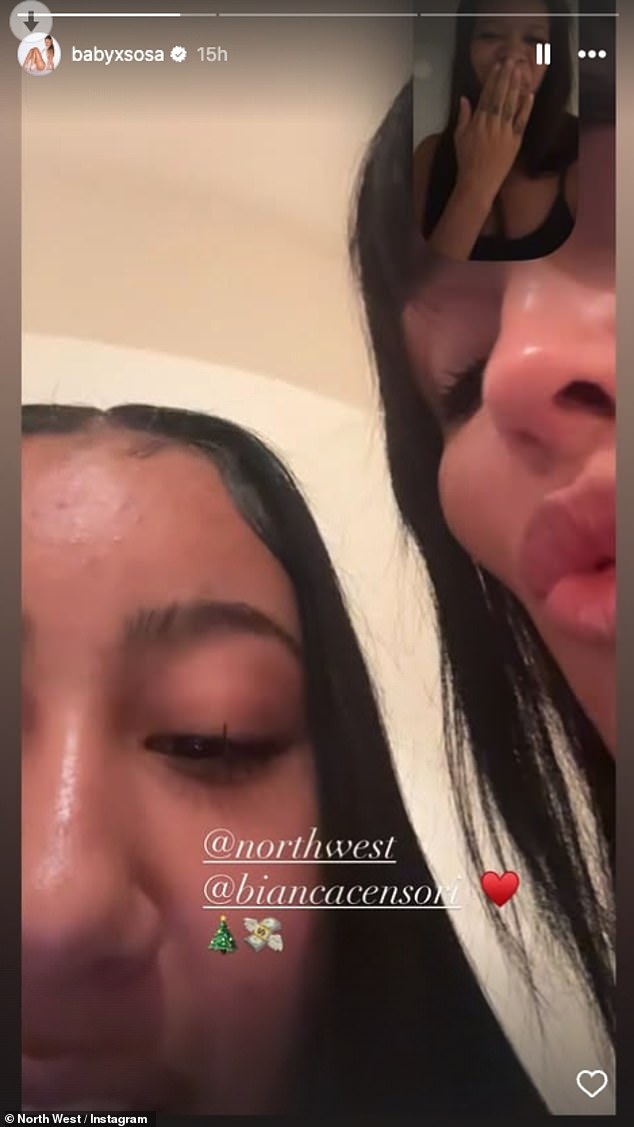 ومع ذلك، فقد تم الكشف عن أن نورث أمضت وقتًا مع زوجة مغني الراب بيانكا سينسوري وسط موسم الأعياد - حيث شاركت الفتاة لحظة عيد الميلاد المريحة مع زوجة أبيها.