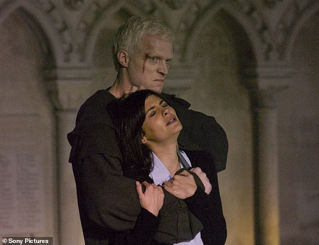 ولكن قبل الحصول على الجزء الأيقوني الآن، قيل لبول، الذي سبق له أن لعب دور البطولة في فيلم The Da Vinci Code الذي حقق نجاحًا كبيرًا (في الصورة)، إنه 