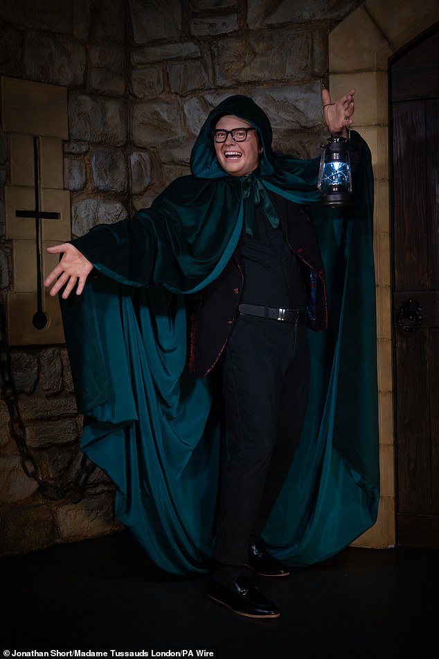 أصبح آلان نجمًا تلفزيونيًا خلال فترة عمله في برنامج Celebrity Traitors في وقت سابق من هذا العام، ويشعر المذيع بالإحباط لأنهم لا يستطيعون الاستفادة من شعبيته الهائلة