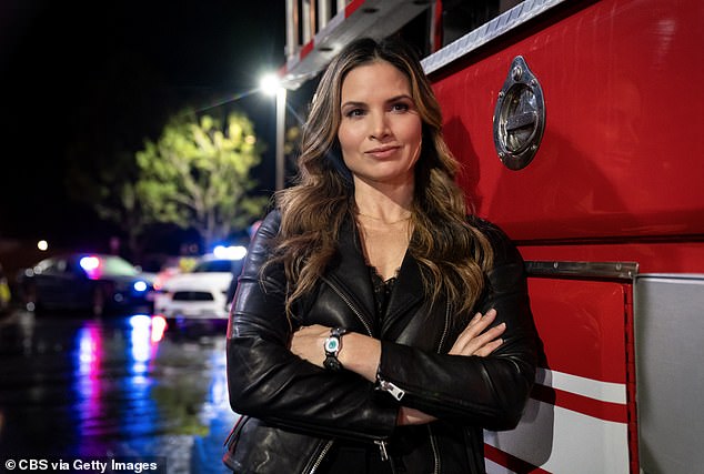 تم منح أمر تقييدي مؤقت في 24 ديسمبر. ويتطلب الأمر من أندرين البقاء على بعد 100 ياردة من لاو وابنتهما، ويمنعه من استخدام 