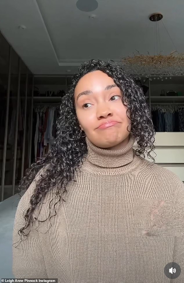 أطلقت نفسًا طويلًا، وقالت: 