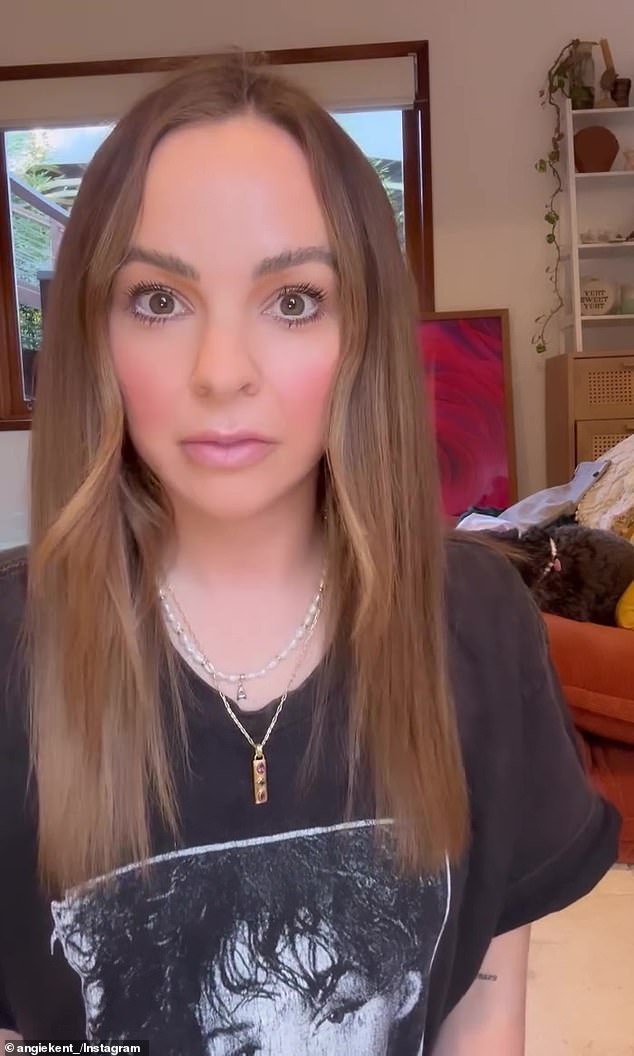 شاركت نجمة Gogglebox البالغة من العمر 35 عامًا بالفعل تفاصيل حميمة حول تجربتها في المسلسل التلفزيوني Big Miracles على القناة التاسعة. في الصورة: قالت العازبة السابقة إنها بدأت في توثيق 