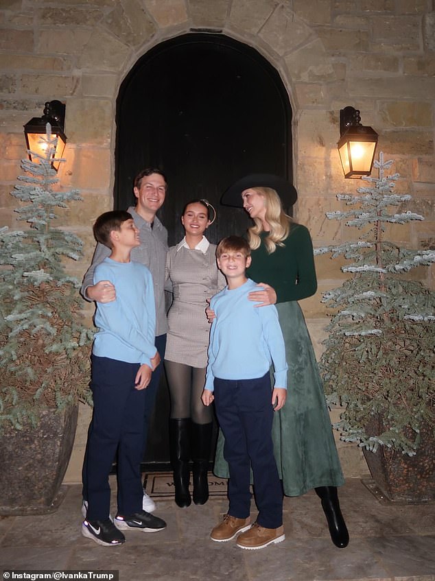 كشفت إيفانكا ترامب أنها كانت في أسبن مع عائلتها لقضاء العطلة على إنستغرام
