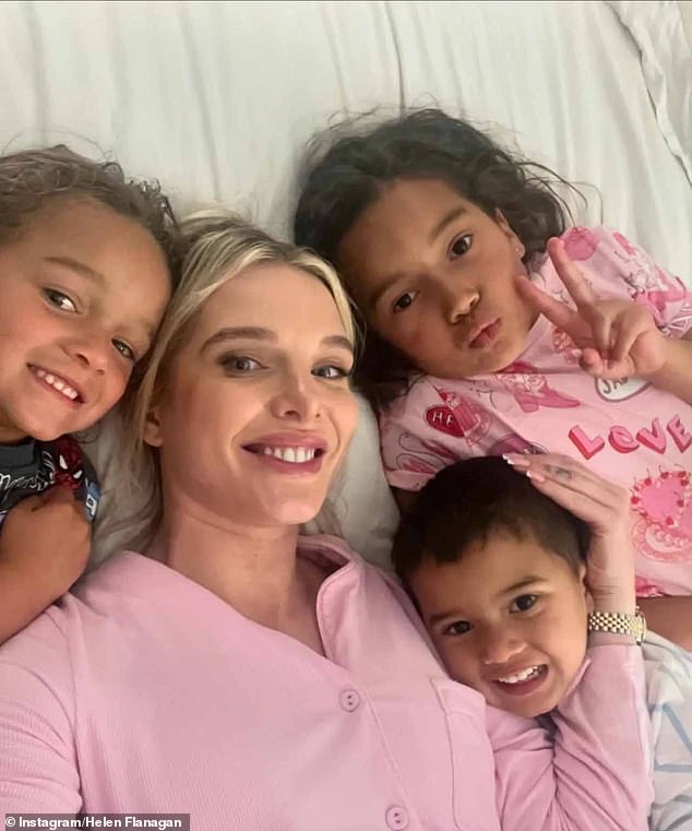 انتقلت الممثلة البالغة من العمر 35 عامًا إلى Instagram عشية رأس السنة الجديدة حيث تحدثت عن شعورها 