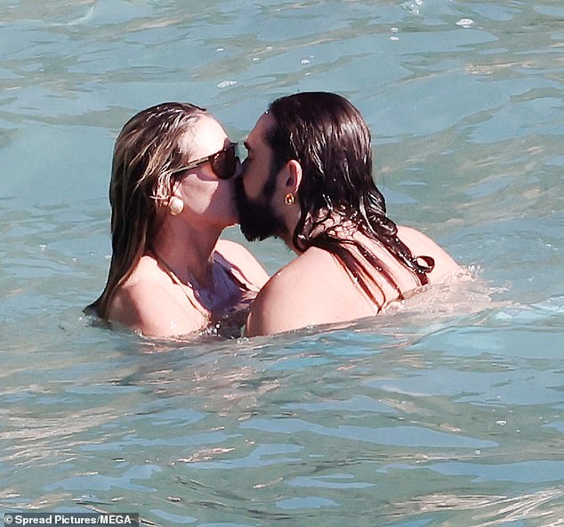 كان الثنائي الألماني قوياً منذ أن التقيا في موقع تصوير Next Topmodel في ألمانيا في عام 2018