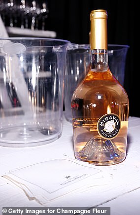 أصبح القصر، الذي تزوج فيه الزوجان في عام 2014، هو 