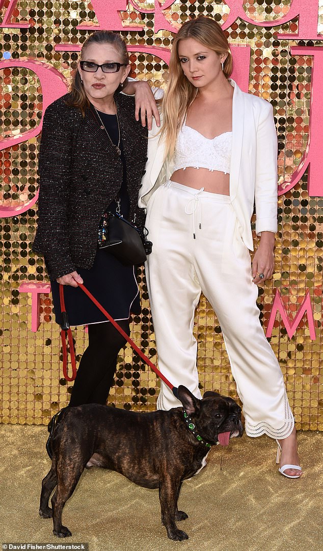 وكتبت لورد عن والدتها الراحلة: 