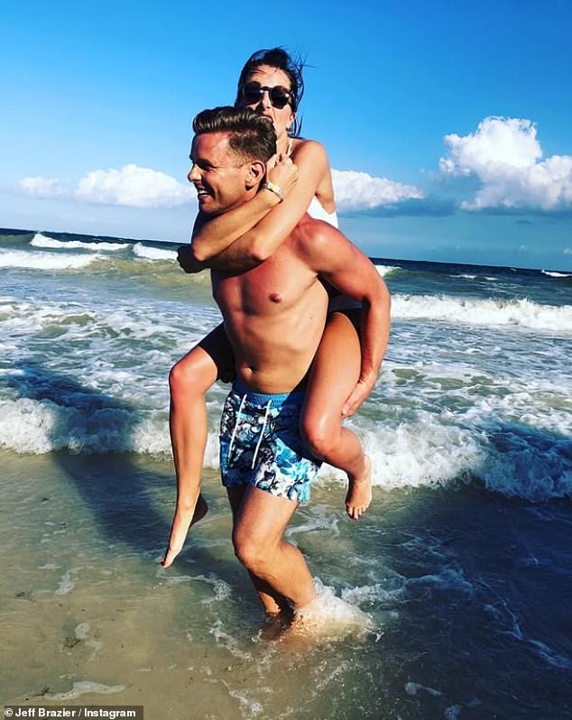 أعلن جيف أنه وكيت قد انفصلا عن بعضهما البعض من خلال بيان مطول على إنستغرام في نوفمبر 2025