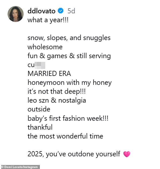 وكتبت لوفاتو: 