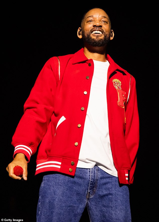 تم تصوير سميث في شهر يوليو الماضي وهو يلعب موعدًا لجولة 