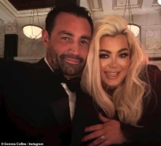 في ليلة رأس السنة، انتقلت إلى إنستغرام وهي تحتسي كأسها الأخير من الشمبانيا قبل أن تصبح أمًا أثناء رنين رأس السنة الجديدة.