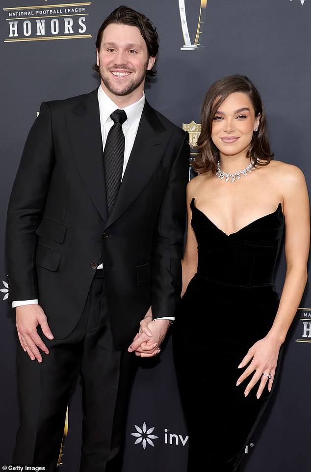 ثم قال ألين: 