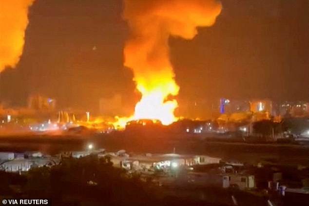 وتعرضت فنزويلا، التي تتمتع بساحل على البحر الكاريبي، لقصف أمريكي في الساعات الأولى من يوم السبت في غارة أسفرت عن اختطاف الدكتاتور الماركسي نيكولاس مادورو.