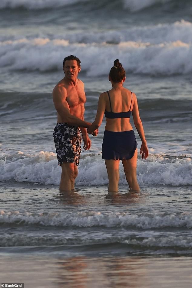 وتأتي رؤيتهم المحبوبة بعد أيام قليلة من التقارير التي زعمت أن نجم برودواي كان 