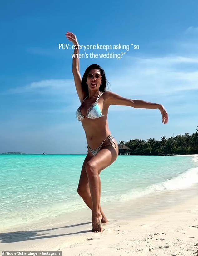 لكن نيكول أشارت إلى أنه ليس لديهما أي خطط للسير في الممر في أي وقت قريب، حيث شاركت مقطع فيديو للزوجين وهما يرقصان معًا على الشاطئ.