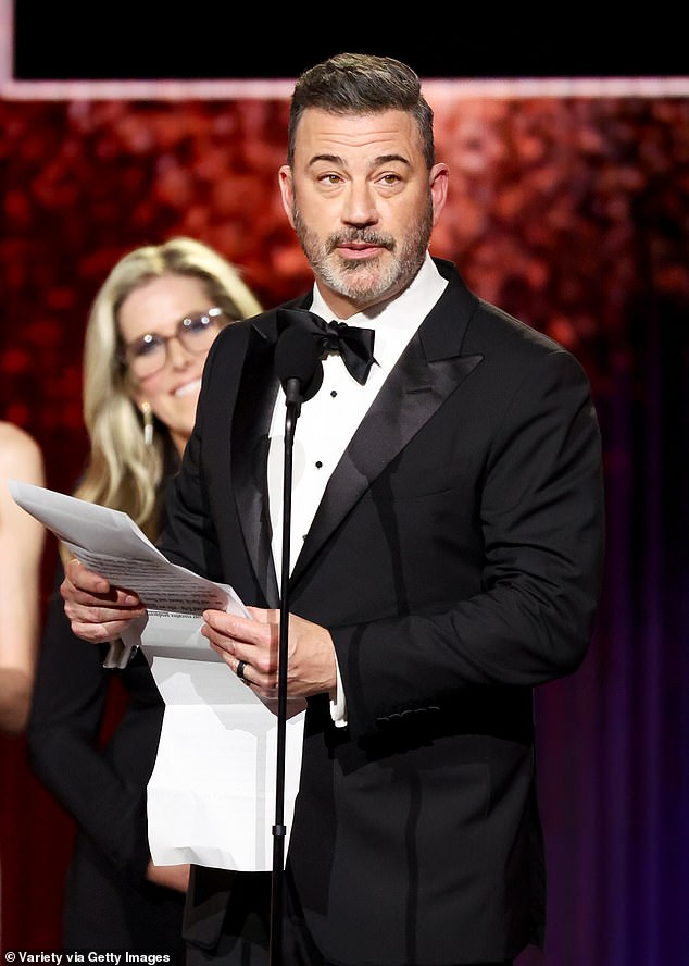 تم تعليق عرض المضيف في وقت متأخر من الليل بشكل مثير للجدل في العام الماضي بعد التعليقات التي أدلى بها كيميل حول قاتل تشارلي كيرك المزعوم في مونولوج