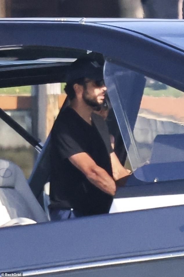 بدأ بوندشين وفالينتي بالمواعدة في يونيو 2023