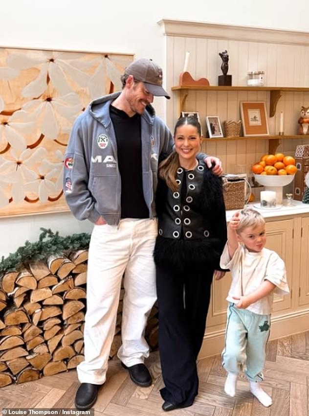 وأضافت لويز أيضًا أن شريكها رايان استغرق 