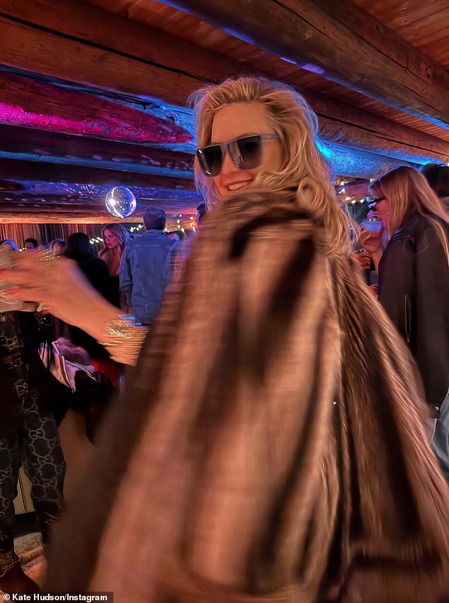 يوم الخميس الماضي، كشف أحد المطلعين على بواطن الأمور أن الزوجين السابقين - الذين لم يتقدموا بعد بطلب الطلاق - بدوا 