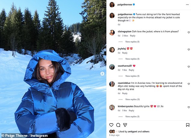 لقد قامت بتوثيق الرحلة عبر منصات وسائل التواصل الاجتماعي الخاصة بها، بما في ذلك عدد من اللقطات التي تظهرها على المنحدرات مع التعليق: 