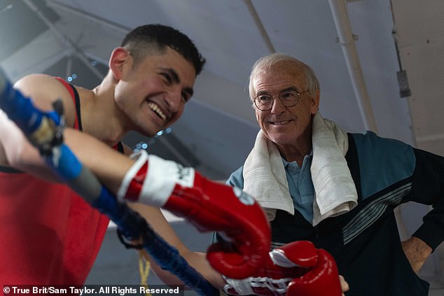 إن تصويره كعميل جيمس بوند اللطيف 007 جعله محببًا عالميًا، لكن بيرس حول نفسه بالكامل في دوره الأخير.