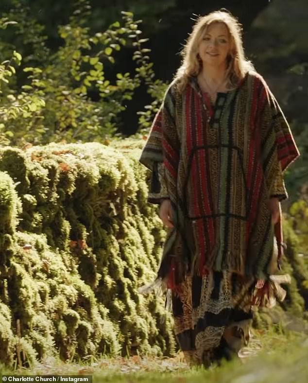 يقدم المنتجع مجموعة واسعة من الاستيقاظ الروحي البديل على مدار العام، بما في ذلك جلسات 