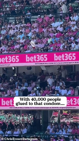 ردًا على سؤاله الأصلي، كتب كريس: 