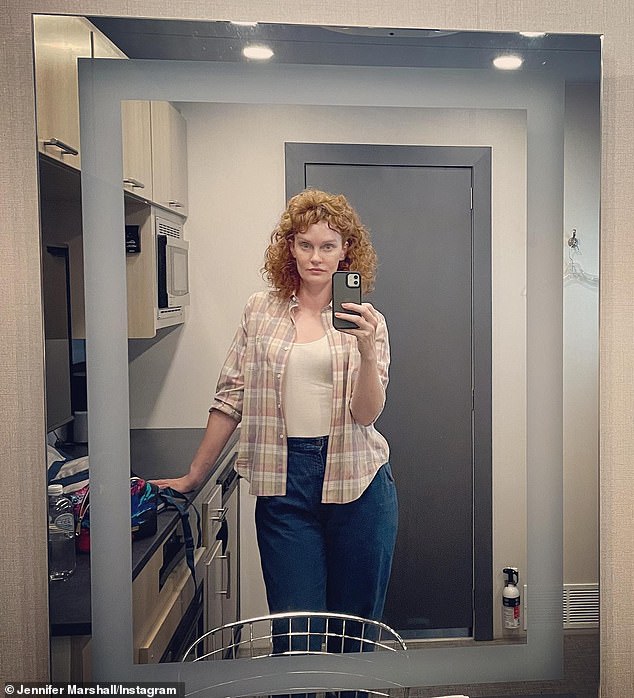 قالت مارشال إنها لم تكن متأكدة من سبب عدم ظهور شخصيتها في الموسم الأخير من العرض، وأنها 