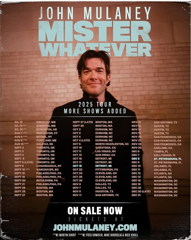 يقوم نجم SNL السابق حاليًا بجولة في فيلم 