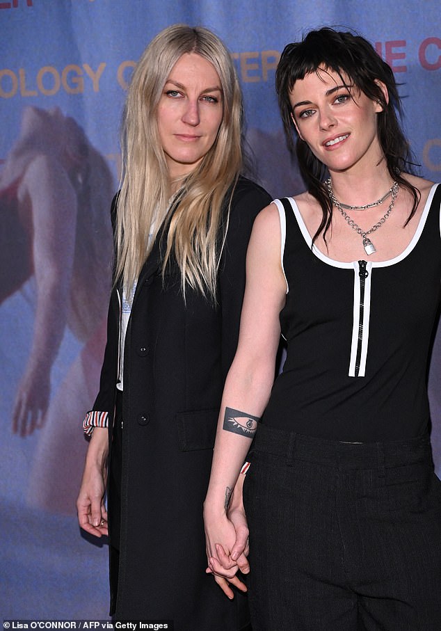 وقال المرشح لجائزة الأوسكار البالغ من العمر 35 عامًا لمجلة People on Sunday: 