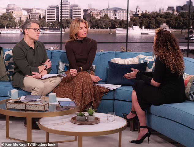 في حين لاحظت صوفي وغيرها من المدافعين عن الإعاقة أن كات تعني حسن النية، فقد شاركوا إحباطهم بشأن اختيارها للغة، (في الصورة مع جيسي في حلقة الأربعاء من هذا الصباح)