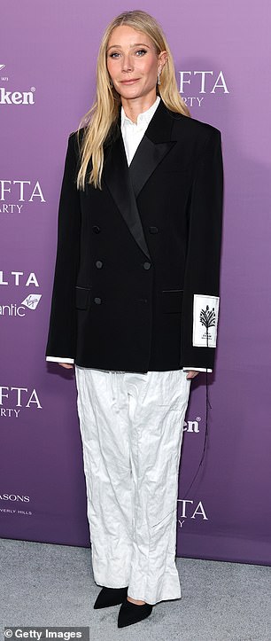 وانضم إلى هدسون نجوم من الصف الأول مثل غوينيث بالترو وإيمي لو وود.