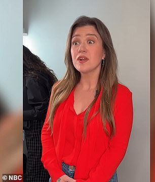 ثم أضاف صانع الأغاني بسببك: 