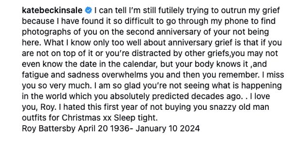 وإلى جانب عدد كبير من الصور القديمة لروي، بما في ذلك مع زوجته ووالدتها الراحلة جودي لوي وابنتها ليلي شين، كتبت الممثلة كيف أنها 