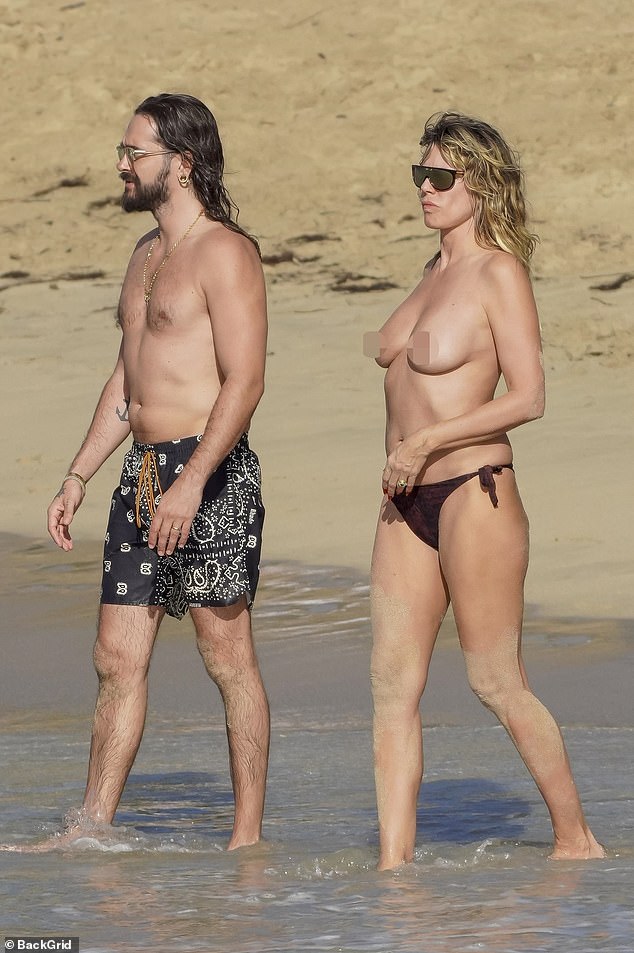 ارتدت لجنة التحكيم Next Top Model في ألمانيا نظارة شمسية أنيقة وسمحت لشعرها الأشقر بالتدفق بحرية